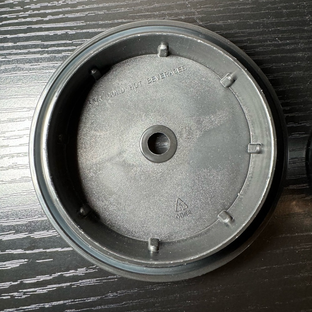 ✨🆕 HTF Dolls Kill Black & White Exclusive Tumbler - Picture 9 of 11